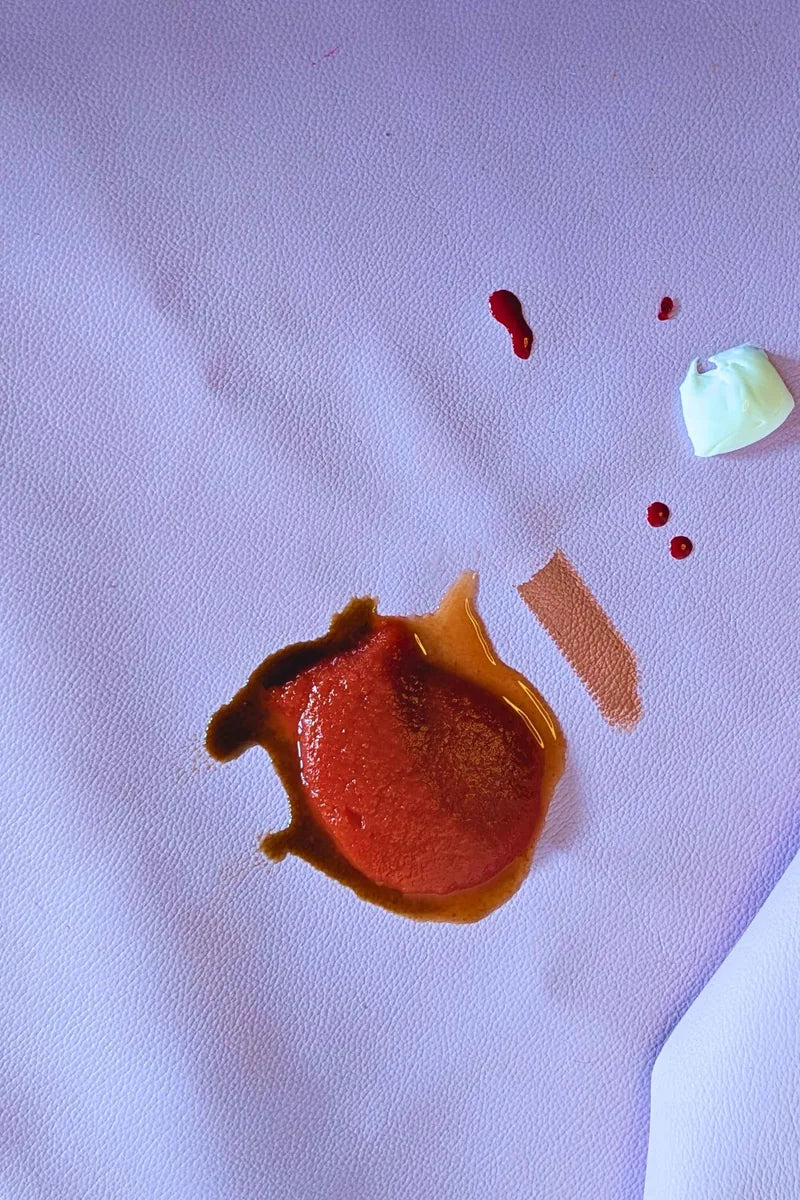 Studio Huske silicone leather play mat after cleaning - surface perfectly stain-free and smooth, no scrubbing required