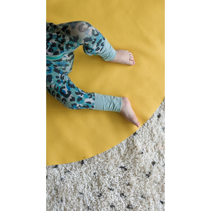 Activity Mat | round, multi-functional, waterproof, vegan (ROAM, M), yellow/mocca - studio huske - studio huske - studio huske - Play Mats & Gyms - SKU102