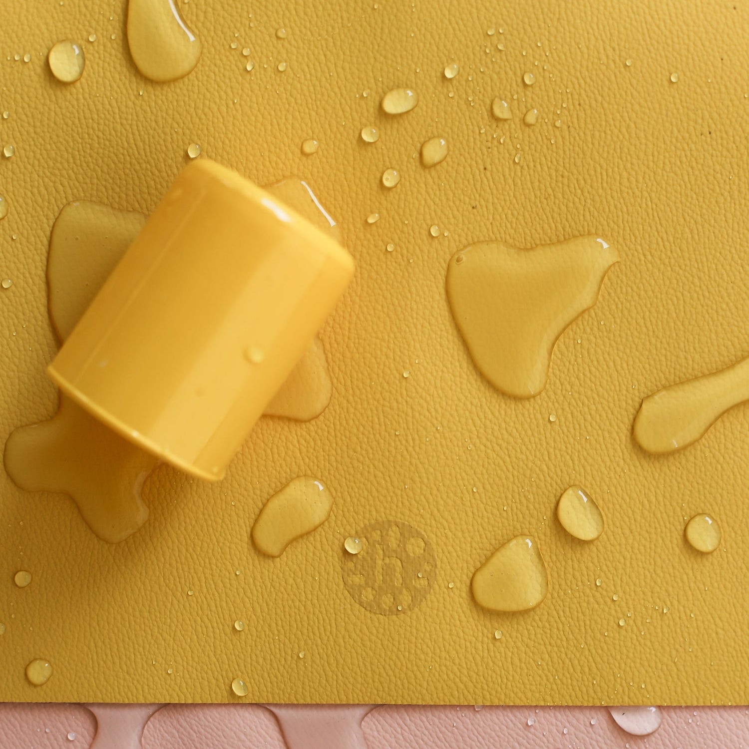 Wriggle Yellow/Mocca Silikonleder-Wickelmatte wasserabweisend, wasserdichte abwischbare Wickelmatte